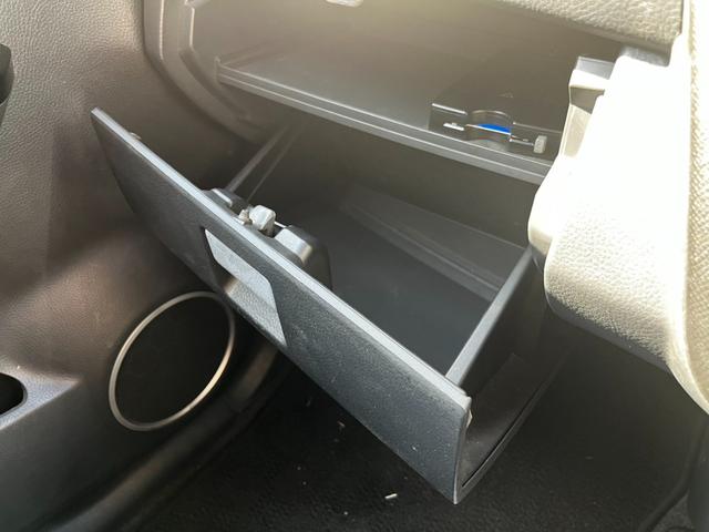 ワゴンＲスティングレー Ｔ　カーナビ　テレビ　ＣＤ／ＤＶＤ　オートライト　オートエアコン　電動格納ミラー　パワーウィンドウ　プッシュスタート　スマートキー（52枚目）