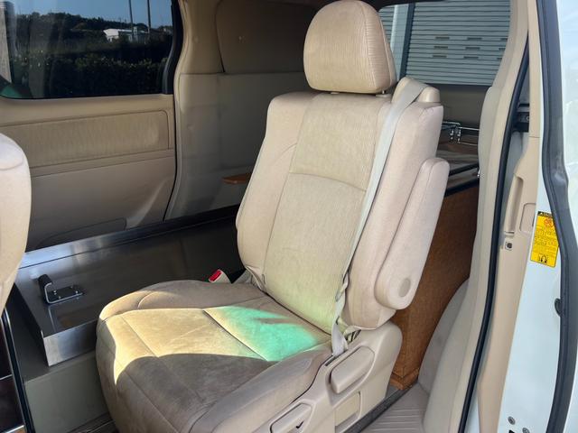 アルファードハイブリッド X 霊柩車 寝台車 搬送車 棺・ストレッチャー対応 電動スライドドア カーナビ テレビ バックカメラ ETC ステアリングリモコン オートエアコン オートライト 電動格納ミラー パワーウィンドウ(30枚目)