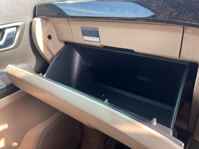 アルファードハイブリッド X 霊柩車 寝台車 搬送車 棺・ストレッチャー対応 電動スライドドア カーナビ テレビ バックカメラ ETC ステアリングリモコン オートエアコン オートライト 電動格納ミラー パワーウィンドウ(53枚目)