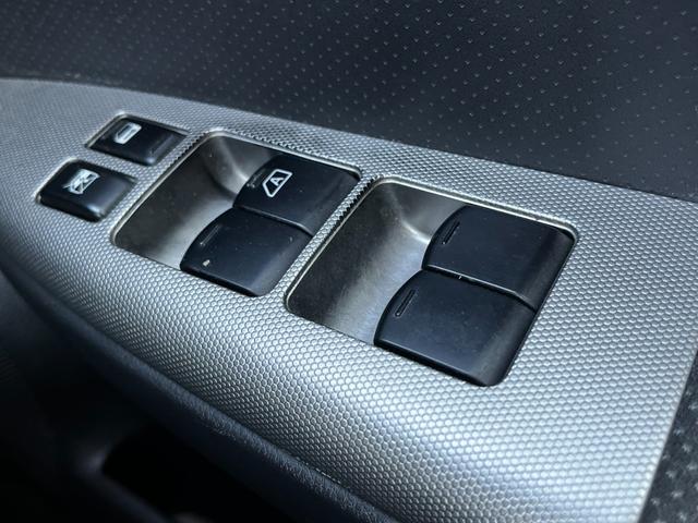 ノート 15E ワンオーナー カーナビ TV バックカメラ ETC オートライト オートエアコン 電動格納ミラー パワーウィンドウ スマートキー ワンオーナー車(42枚目)