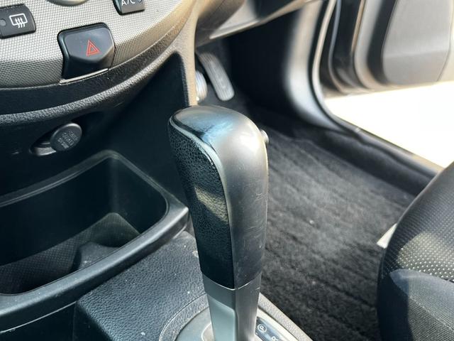 ノート 15E ワンオーナー カーナビ TV バックカメラ ETC オートライト オートエアコン 電動格納ミラー パワーウィンドウ スマートキー ワンオーナー車(45枚目)