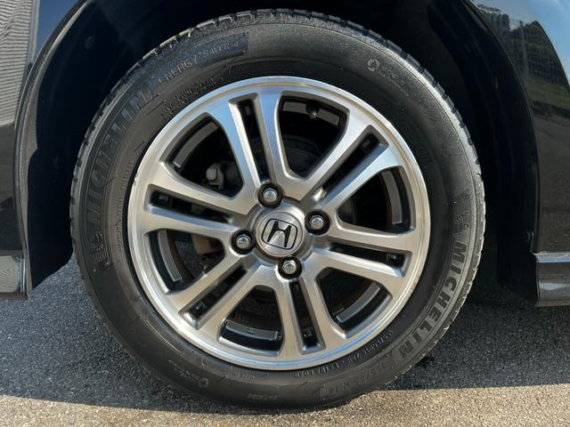 Ｎ－ＢＯＸカスタム Ｇ　ＳＳパッケージ　アルパイン８インチナビ　Ｂｌｕｅｔｏｏｔｈ　両側電動スライドドア　バックカメラ　ＥＴＣ　ＴＶ　ＣＤ／ＤＶＤ　ステアリングリモコン　横滑り防止　ＥＣＯＮスイッチ　オートエアコン　オートライト　１年保証（25枚目）