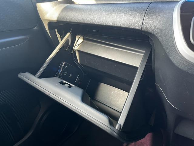 Ｎ－ＢＯＸカスタム Ｇ　ＳＳパッケージ　アルパイン８インチナビ　Ｂｌｕｅｔｏｏｔｈ　両側電動スライドドア　バックカメラ　ＥＴＣ　ＴＶ　ＣＤ／ＤＶＤ　ステアリングリモコン　横滑り防止　ＥＣＯＮスイッチ　オートエアコン　オートライト　１年保証（49枚目）