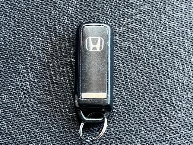 Ｎ－ＢＯＸカスタム Ｇ　ＳＳパッケージ　アルパイン８インチナビ　Ｂｌｕｅｔｏｏｔｈ　両側電動スライドドア　バックカメラ　ＥＴＣ　ＴＶ　ＣＤ／ＤＶＤ　ステアリングリモコン　横滑り防止　ＥＣＯＮスイッチ　オートエアコン　オートライト　１年保証（51枚目）