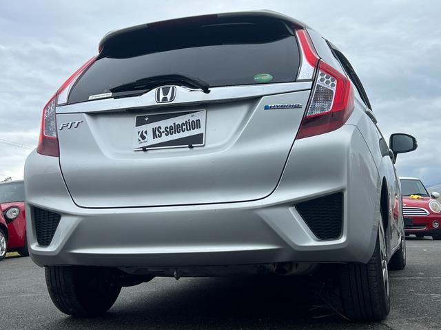 フィットハイブリッド Lパッケージ オーディオ ドライブレコーダー ETC 横滑り防止 ECONスイッチ オートライト オートエアコン 電動格納ミラー パワーウィンドウ プッシュスタート スマートキー 1年保証(5枚目)