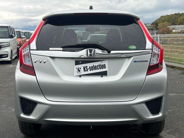 フィットハイブリッド Lパッケージ オーディオ ドライブレコーダー ETC 横滑り防止 ECONスイッチ オートライト オートエアコン 電動格納ミラー パワーウィンドウ プッシュスタート スマートキー 1年保証(7枚目)