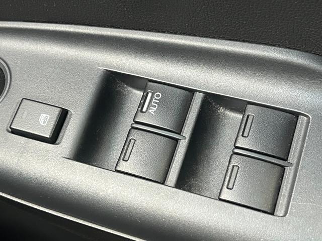 フィットハイブリッド Lパッケージ オーディオ ドライブレコーダー ETC 横滑り防止 ECONスイッチ オートライト オートエアコン 電動格納ミラー パワーウィンドウ プッシュスタート スマートキー 1年保証(35枚目)