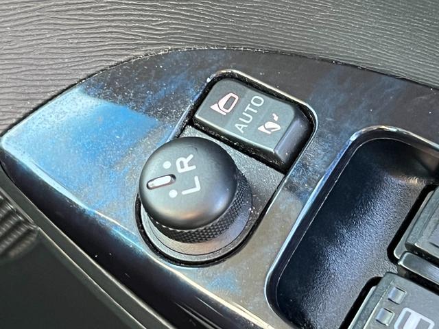 タント カスタムＸ　トップエディションＳＡＩＩ　カーナビ　Ｂｌｕｅｔｏｏｔｈ　両側電動スライドドア　バックカメラ　ＥＴＣ　フルセグ　ステアリングリモコン　衝突軽減ブレーキ　横滑り防止　ＥＣＯＮスイッチ　オートライト　オートエアコン　１年保証（39枚目）