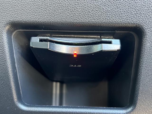 タント カスタムＸ　トップエディションＳＡＩＩ　カーナビ　Ｂｌｕｅｔｏｏｔｈ　両側電動スライドドア　バックカメラ　ＥＴＣ　フルセグ　ステアリングリモコン　衝突軽減ブレーキ　横滑り防止　ＥＣＯＮスイッチ　オートライト　オートエアコン　１年保証（42枚目）