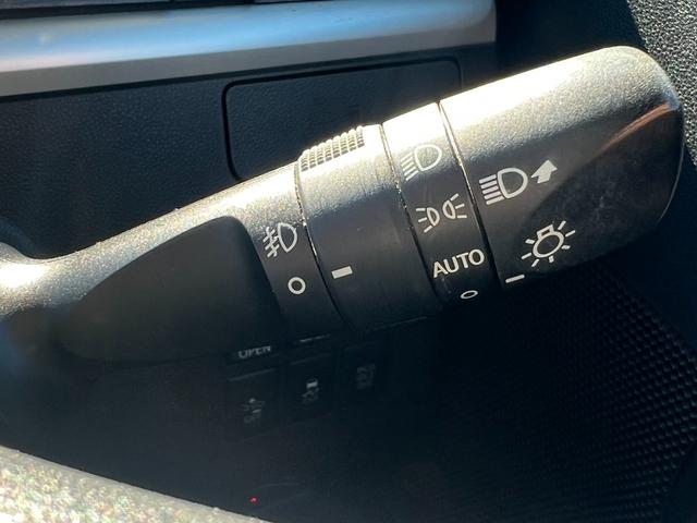 タント カスタムＸ　トップエディションＳＡＩＩ　カーナビ　Ｂｌｕｅｔｏｏｔｈ　両側電動スライドドア　バックカメラ　ＥＴＣ　フルセグ　ステアリングリモコン　衝突軽減ブレーキ　横滑り防止　ＥＣＯＮスイッチ　オートライト　オートエアコン　１年保証（50枚目）