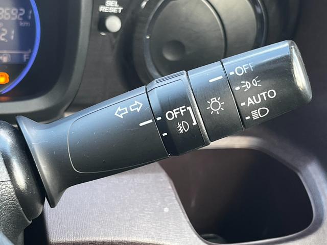 �y�C���p�l����z���E���悭�^�]���₷���݌v�ƂȂ��Ă���܂��B�C���p�l�������������Ɛ������ꂽ�f�U�C���ō����������Ă��܂��B���X�̃h���C�u��O�������܂���B