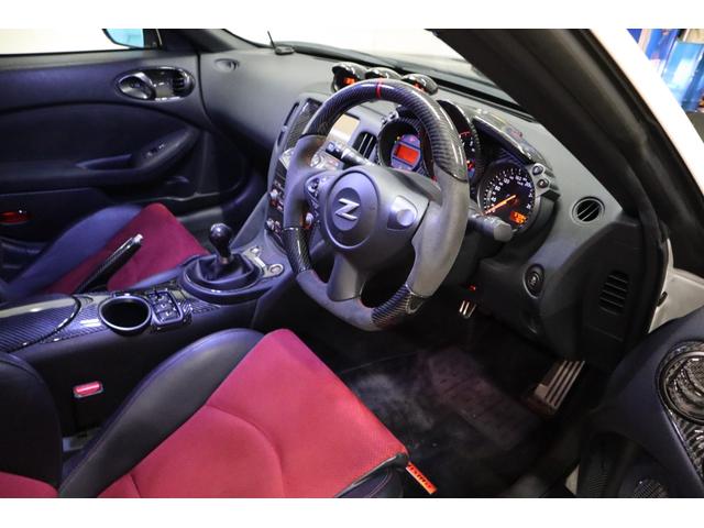 フェアレディＺ ニスモ　ＳＥＩＢＯＮカーボンボンネットカーボンルーフカバーフロントスポイラーリアスポ１９ＡＷ社外ヘッドライトテール専用レカロシートＡＭＵＺＥチタンマフラーキャタライザー社外フェンダーナビＴＶスポリセ記録簿（4枚目）