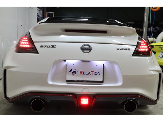 フェアレディＺ ニスモ　ＳＥＩＢＯＮカーボンボンネットカーボンルーフカバーフロントスポイラーリアスポ１９ＡＷ社外ヘッドライトテール専用レカロシートＡＭＵＺＥチタンマフラーキャタライザー社外フェンダーナビＴＶスポリセ記録簿（6枚目）