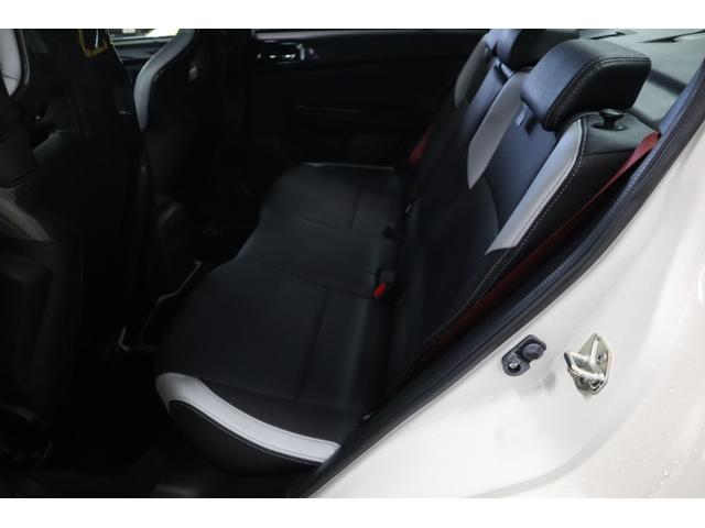 ＷＲＸ ＳＴＩ Ｓ２０８ＮＢＲチャレンジパックカーボンリヤウイング　限定ドライカーボンルーフウイング専用ＢＢＳホイールブレンボ６ｐｏｔビルシュタイン足回社外カーボンボンネットトランクカナードドアミラーパネルデュフュザーレカロシート追加メータータワーバーディーラー記録簿（40枚目）