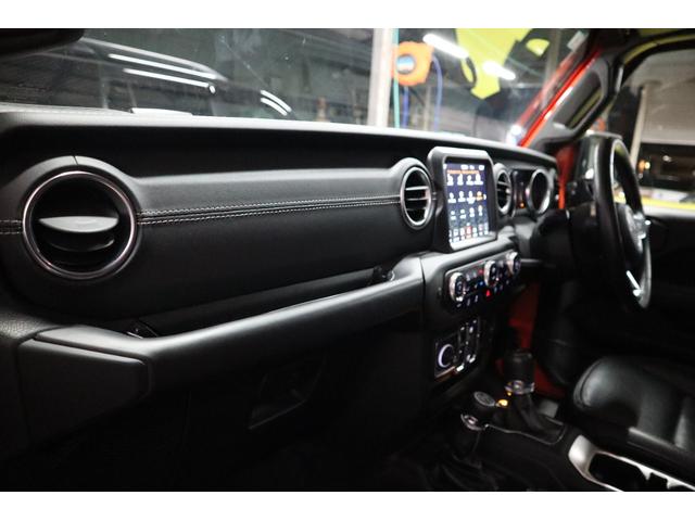 ジープ・ラングラーアンリミテッド サハラ ローンチエディション 18AWジオランダータイヤ2023年ブラックレザーシートナビTVFSBカメラアルパインサウンドクルコンETCシートヒータープッシュスタート(23枚目)