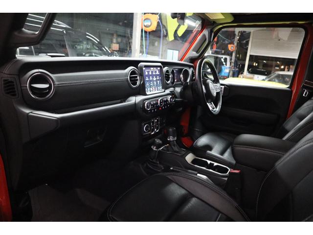 ジープ・ラングラーアンリミテッド サハラ ローンチエディション 18AWジオランダータイヤ2023年ブラックレザーシートナビTVFSBカメラアルパインサウンドクルコンETCシートヒータープッシュスタート(24枚目)