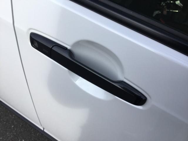 タフト Ｇターボ　ダーククロムベンチャー　純正フルセグメモリーナビ　オプションカラー　試乗車ＵＰ　パノラマモニター　プッシュボタンスタート　キーフリー　スマートアシスト　純正アルミホイール　ＬＥＤヘッドライト　ガラスルーフ　走行距離１３４キロ（21枚目）