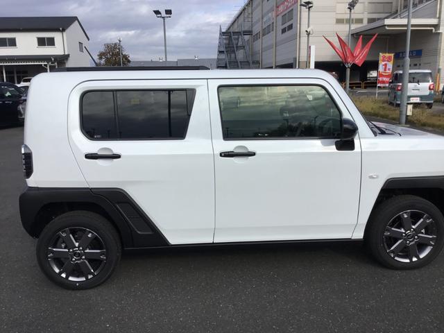 タフト Ｇターボ　ダーククロムベンチャー　純正フルセグメモリーナビ　オプションカラー　試乗車ＵＰ　パノラマモニター　プッシュボタンスタート　キーフリー　スマートアシスト　純正アルミホイール　ＬＥＤヘッドライト　ガラスルーフ　走行距離１３４キロ（35枚目）