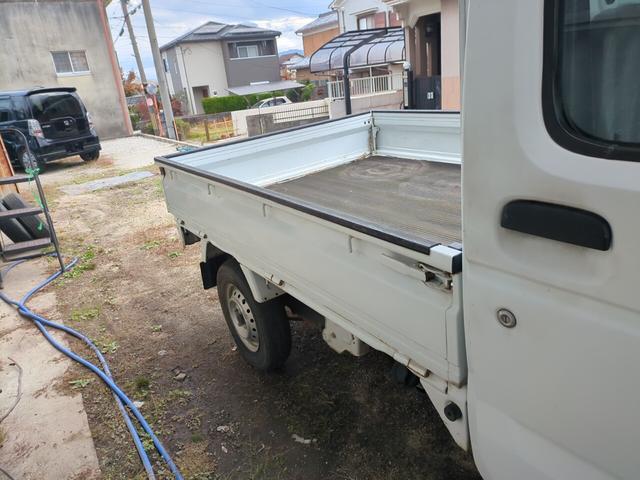 キャリイトラック KCエアコン・パワステ 4WD、パワステ、エアコン、マニュアル車(6枚目)