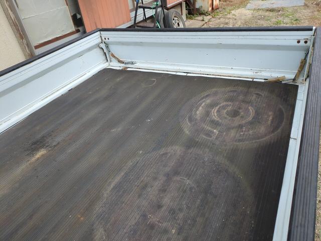 キャリイトラック KCエアコン・パワステ 4WD、パワステ、エアコン、マニュアル車(10枚目)