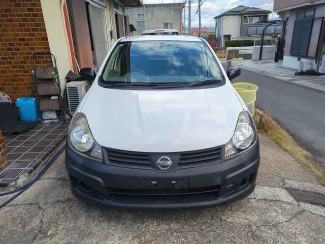 ADバン VE ETC ナビ 貨物登録 4ナンバー プライバシーガラス リヤワイパー 後席パワーウインドウ インテリジェントキー イモビライザー エアバック(3枚目)