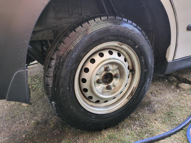 ADバン VE ETC ナビ 貨物登録 4ナンバー プライバシーガラス リヤワイパー 後席パワーウインドウ インテリジェントキー イモビライザー エアバック(9枚目)