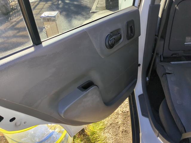 ADバン VE ETC ナビ 貨物登録 4ナンバー プライバシーガラス リヤワイパー 後席パワーウインドウ インテリジェントキー イモビライザー エアバック(34枚目)