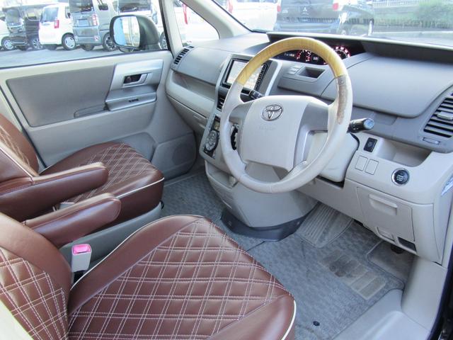 ノア Ｓ　Ｇエディション　タイヤ新　品交換／バッテリー交換／両側電動スライドドア／ＨＤＤナビＴＶバックカメラ／Ｂｌｕｅｔｏｏｔｈ／レザー調シートカバー／８人乗り／スマートキー／禁煙車（16枚目）