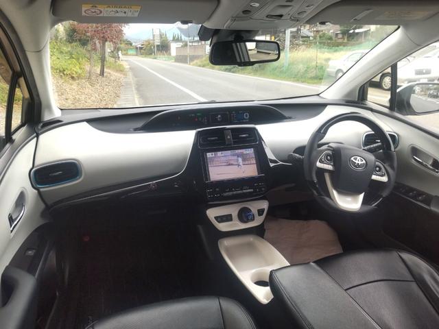 プリウス A ETC バックカメラ ナビ TV クリアランスソナー オートクルーズコントロール レーンアシスト パークアシスト 衝突被害軽減システム アルミホイール オートマチックハイビーム オートライト(2枚目)