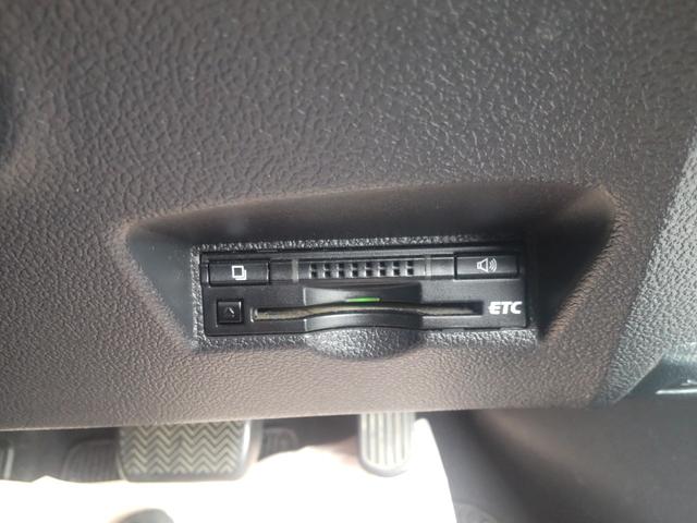 プリウス A ETC バックカメラ ナビ TV クリアランスソナー オートクルーズコントロール レーンアシスト パークアシスト 衝突被害軽減システム アルミホイール オートマチックハイビーム オートライト(8枚目)