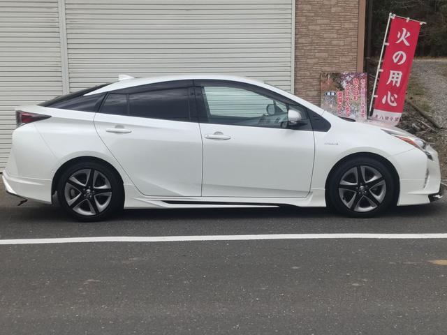 プリウス A ETC バックカメラ ナビ TV クリアランスソナー オートクルーズコントロール レーンアシスト パークアシスト 衝突被害軽減システム アルミホイール オートマチックハイビーム オートライト(14枚目)