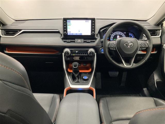 ＲＡＶ４ ハイブリッドアドベンチャー　サンルーフ　４ＷＤ　ミュージックプレイヤー接続可　バックカメラ　衝突被害軽減システム　ＥＴＣ　ＬＥＤヘッドランプ（3枚目）