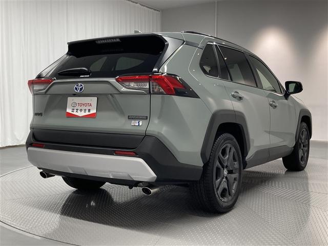 ＲＡＶ４ ハイブリッドアドベンチャー　サンルーフ　４ＷＤ　ミュージックプレイヤー接続可　バックカメラ　衝突被害軽減システム　ＥＴＣ　ＬＥＤヘッドランプ（6枚目）
