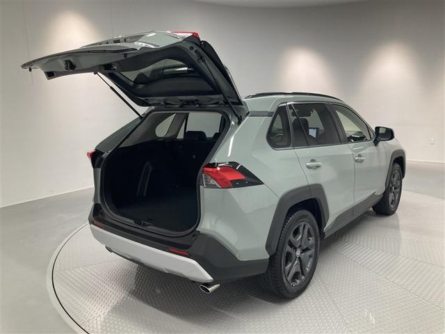 ＲＡＶ４ ハイブリッドアドベンチャー　サンルーフ　４ＷＤ　ミュージックプレイヤー接続可　バックカメラ　衝突被害軽減システム　ＥＴＣ　ＬＥＤヘッドランプ（7枚目）