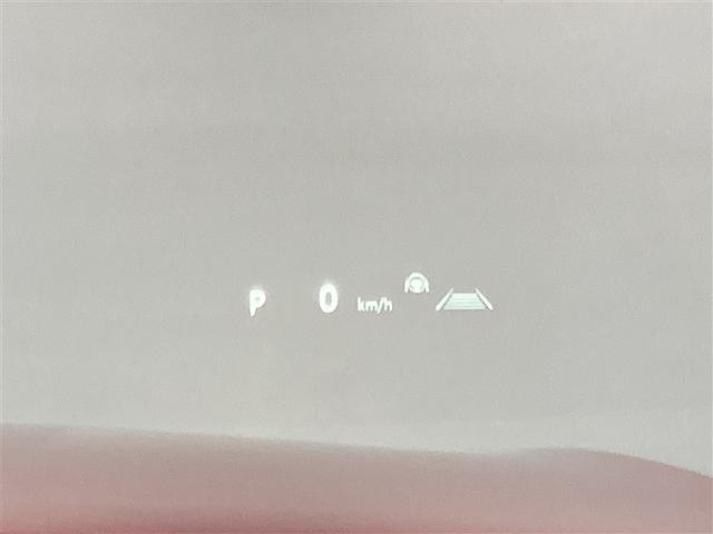 クラウンスポーツ Z 革シート サンルーフ 4WD ミュージックプレイヤー接続可 バックカメラ 衝突被害軽減システム ETC ドラレコ LEDヘッドランプ ワンオーナー(5枚目)