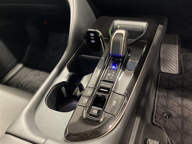 クラウンスポーツ Z 革シート サンルーフ 4WD ミュージックプレイヤー接続可 バックカメラ 衝突被害軽減システム ETC ドラレコ LEDヘッドランプ ワンオーナー(30枚目)