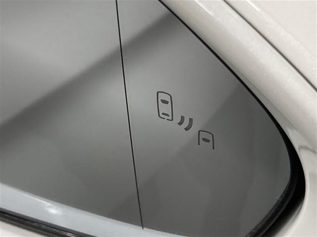 クラウンハイブリッド ＲＳ　リミテッド　革シート　サンルーフ　フルセグ　メモリーナビ　ＤＶＤ再生　ミュージックプレイヤー接続可　バックカメラ　衝突被害軽減システム　ＥＴＣ　ＬＥＤヘッドランプ（6枚目）