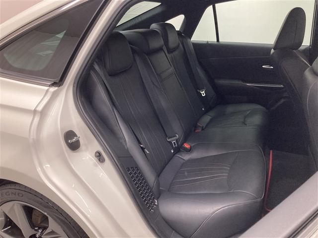 クラウンハイブリッド ＲＳ　リミテッド　革シート　サンルーフ　フルセグ　メモリーナビ　ＤＶＤ再生　ミュージックプレイヤー接続可　バックカメラ　衝突被害軽減システム　ＥＴＣ　ＬＥＤヘッドランプ（14枚目）