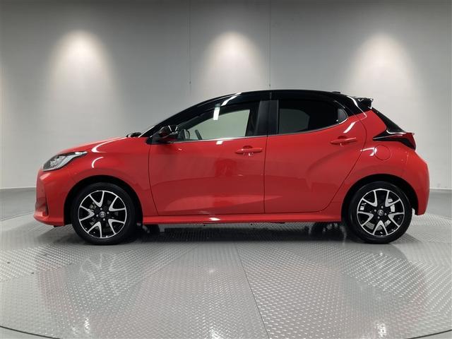 ヤリス ハイブリッドＺ　ミュージックプレイヤー接続可　バックカメラ　衝突被害軽減システム　ＥＴＣ　ＬＥＤヘッドランプ　ワンオーナー（5枚目）