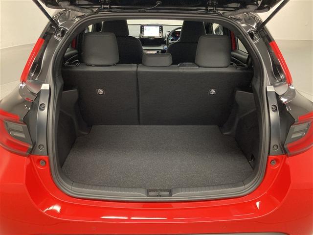 ヤリス ハイブリッドＺ　ミュージックプレイヤー接続可　バックカメラ　衝突被害軽減システム　ＥＴＣ　ＬＥＤヘッドランプ　ワンオーナー（8枚目）