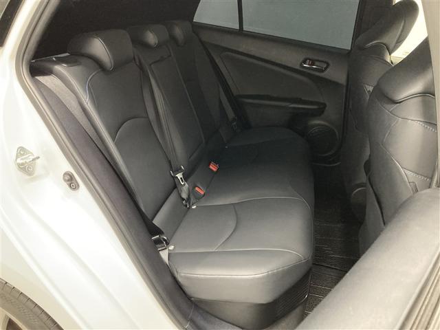 プリウス Ｓツーリングセレクション　フルセグ　メモリーナビ　ＤＶＤ再生　ミュージックプレイヤー接続可　バックカメラ　衝突被害軽減システム　ＥＴＣ　ＬＥＤヘッドランプ　ワンオーナー（13枚目）