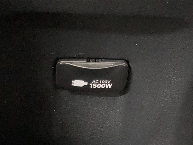 プリウス Ｓツーリングセレクション　フルセグ　メモリーナビ　ＤＶＤ再生　ミュージックプレイヤー接続可　バックカメラ　衝突被害軽減システム　ＥＴＣ　ＬＥＤヘッドランプ　ワンオーナー（29枚目）