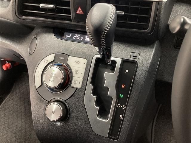 シエンタ Ｇ　セーフティーエディションＩＩ　フルセグ　メモリーナビ　ＤＶＤ再生　ミュージックプレイヤー接続可　バックカメラ　衝突被害軽減システム　ＥＴＣ　両側電動スライド　ＬＥＤヘッドランプ　ウオークスルー　乗車定員７人　３列シート（25枚目）