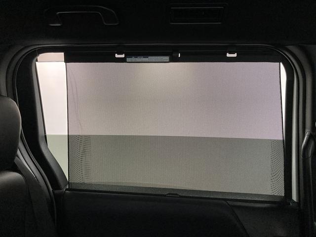 ヴォクシー Ｓ－Ｚ　ＤＶＤ再生　ミュージックプレイヤー接続可　後席モニター　バックカメラ　衝突被害軽減システム　ＥＴＣ　両側電動スライド　ＬＥＤヘッドランプ　乗車定員７人　３列シート　ワンオーナー（31枚目）