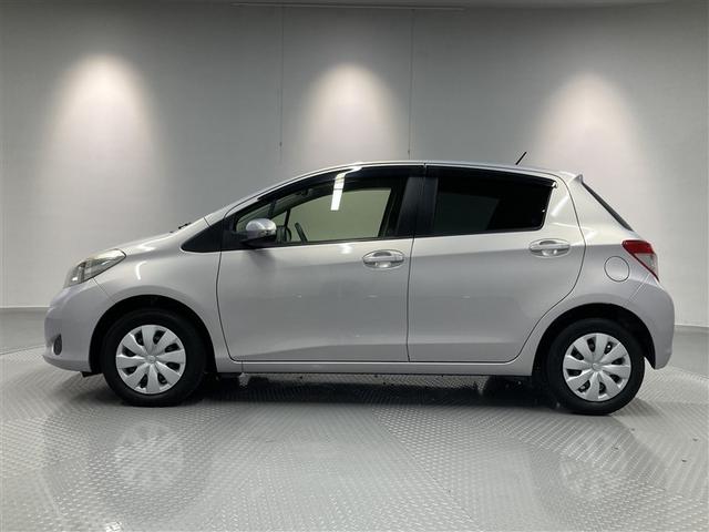 ヴィッツ Ｆ　スマイルエディション　フルセグ　メモリーナビ　ＤＶＤ再生　ミュージックプレイヤー接続可　バックカメラ　ＥＴＣ　ワンオーナー（6枚目）