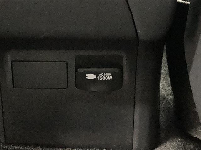 プリウス Ｚ　４ＷＤ　ミュージックプレイヤー接続可　バックカメラ　衝突被害軽減システム　ＥＴＣ　ドラレコ　ＬＥＤヘッドランプ　ワンオーナー（32枚目）