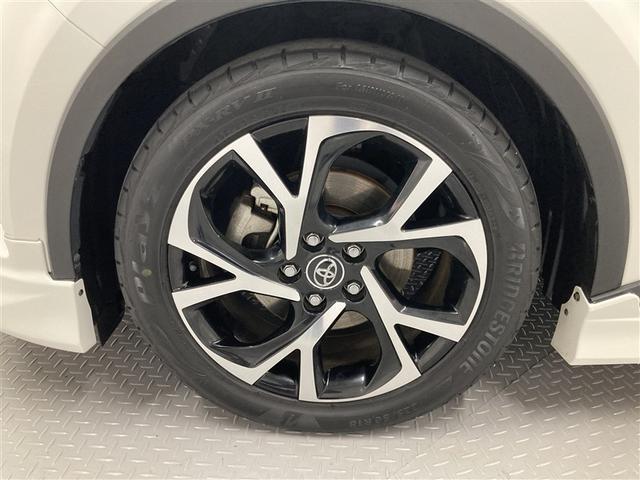 Ｃ－ＨＲ Ｇ　革シート　フルセグ　メモリーナビ　ＤＶＤ再生　ミュージックプレイヤー接続可　バックカメラ　衝突被害軽減システム　ＥＴＣ　ＬＥＤヘッドランプ　フルエアロ（30枚目）