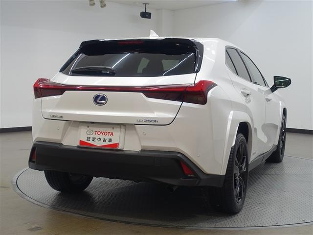 ＵＸ ＵＸ２５０ｈ　エレガントブラック　フルセグ　メモリーナビ　ＤＶＤ再生　ミュージックプレイヤー接続可　バックカメラ　衝突被害軽減システム　ＥＴＣ　ドラレコ　ＬＥＤヘッドランプ（8枚目）