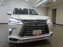 ＬＸ５７０　革シート　サンルーフ　４ＷＤ　フルセグ　メモリーナビ　ＤＶＤ再生　ミュージックプレイヤー接続可　後席モニター　バックカメラ　衝突被害軽減システム　ＥＴＣ　ＬＥＤヘッドランプ　乗車定員８人　３列シート（33枚目）