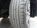 タイヤサイズは２３５／５５Ｒ２０となっております！